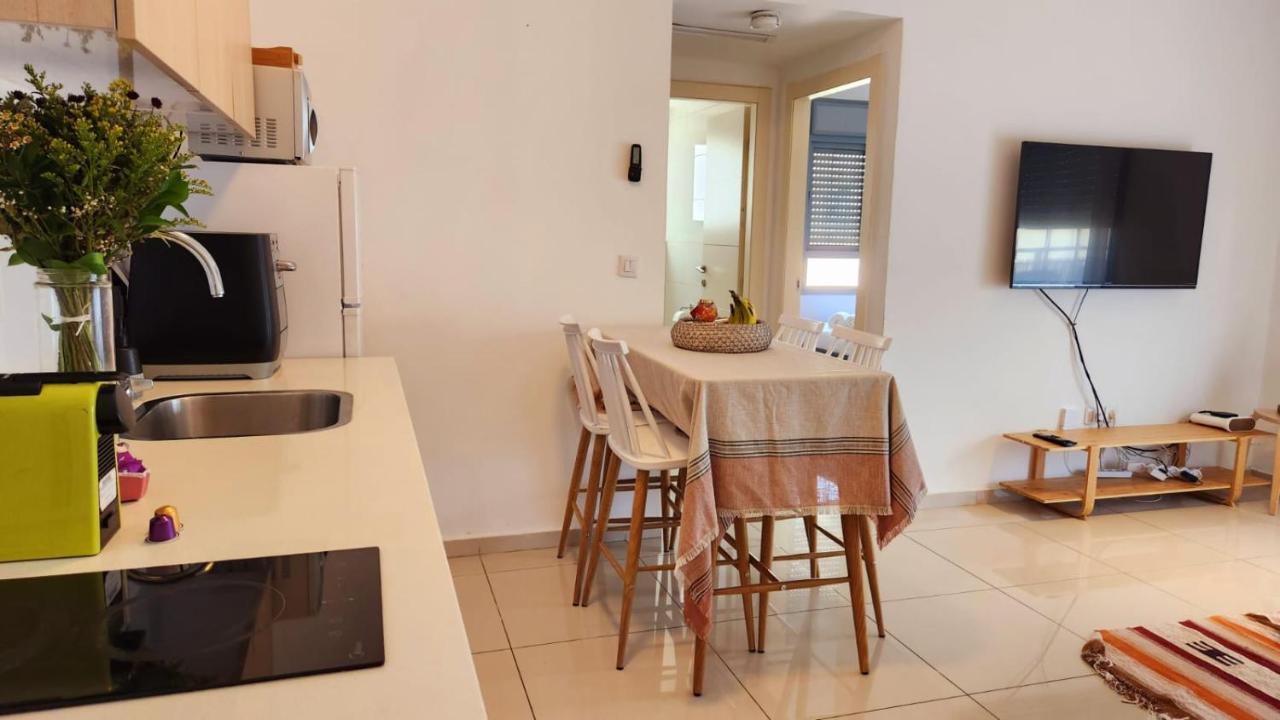 Melony Apartments Yam Suf Street 엘라트 외부 사진